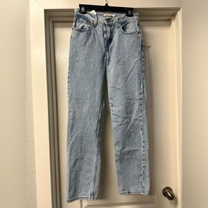 Levi’s Women’s Jeans - Low Pro Straight - W25